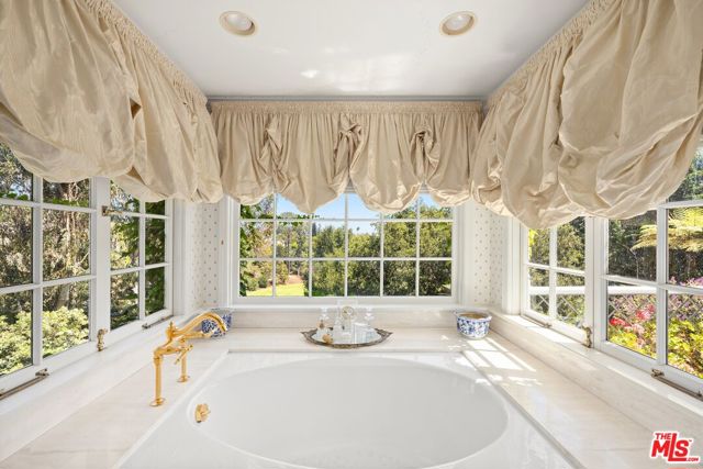 616 Perugia Way, Los Angeles CA: https://media.crmls.org/mediaz/248a709c-3635-4080-8558-3294317d4316.jpg