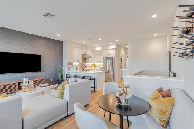 2870 Josephine Lane, Palo Alto CA: https://media.crmls.org/mediaz/248ae36c-e20d-402c-845b-128add5931d6.jpg