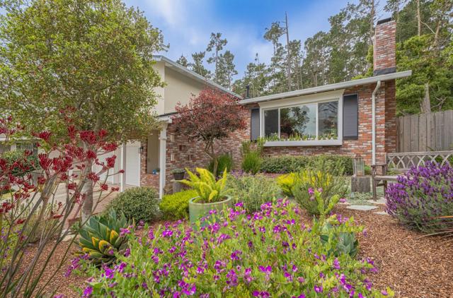 24 Pinehill Way, Monterey CA: https://media.crmls.org/mediaz/248bb37d-3e84-4630-9667-0c364e156453.jpg