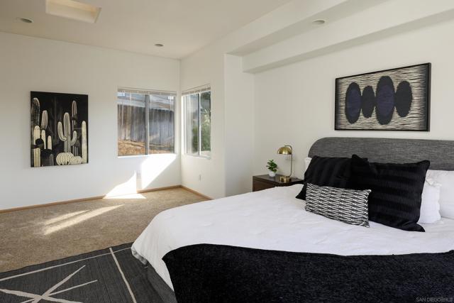 9977 Cristobal Dr, Spring Valley CA: https://media.crmls.org/mediaz/248cd29f-7cbc-4d23-9b30-0787ed323b35.jpg