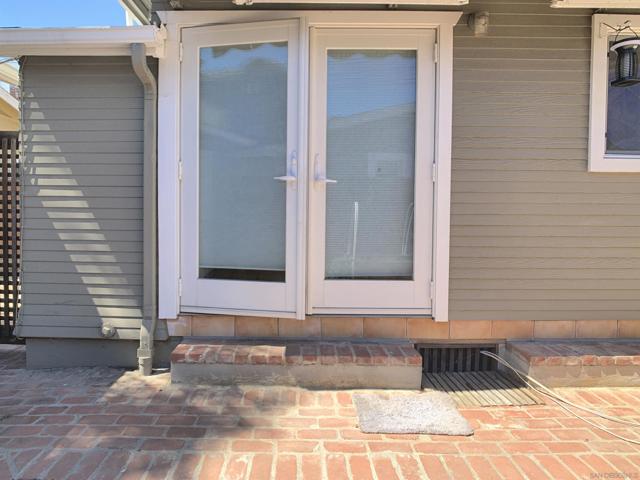 4193 4th Ave San Diego, CA 92103, San Diego CA: https://media.crmls.org/mediaz/248e08bf-8f92-43da-8202-a2423a344fe6.jpg