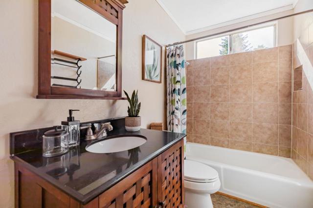 10495 Garcia Lane, Gilroy CA: https://media.crmls.org/mediaz/248e5cc0-7d87-4d19-9d1a-067d10723611.jpg