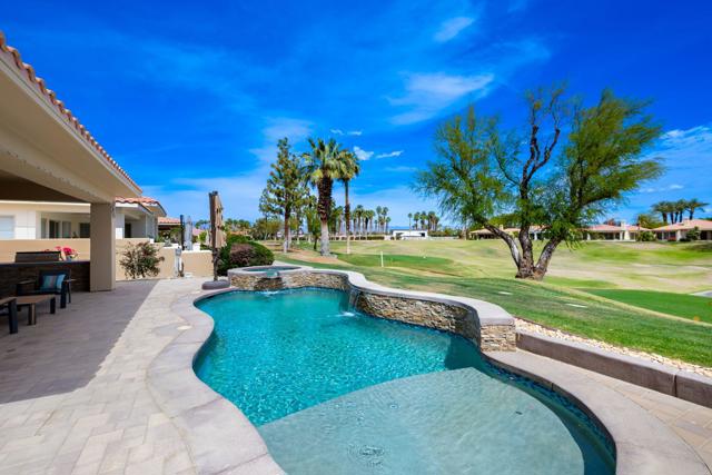 80305 Cedar, La Quinta CA: https://media.crmls.org/mediaz/248e6d15-b80c-498a-ae0c-dccd333c89b6.jpg