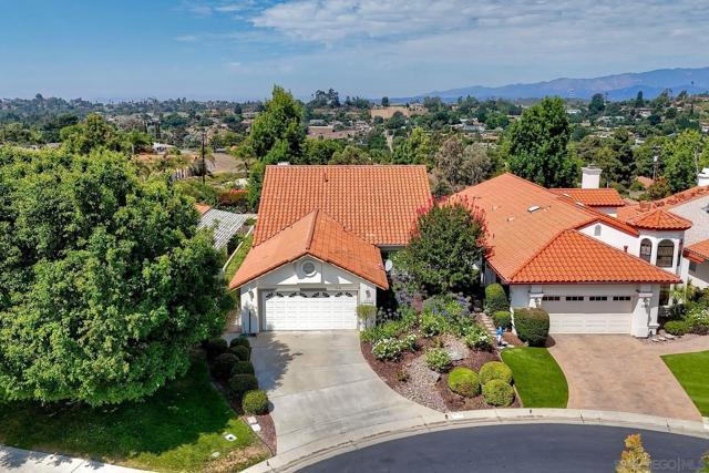 1089 Ridge Heights Dr, Fallbrook CA: https://media.crmls.org/mediaz/248e9442-c7ce-46ab-a233-cf6be6f72181.jpg