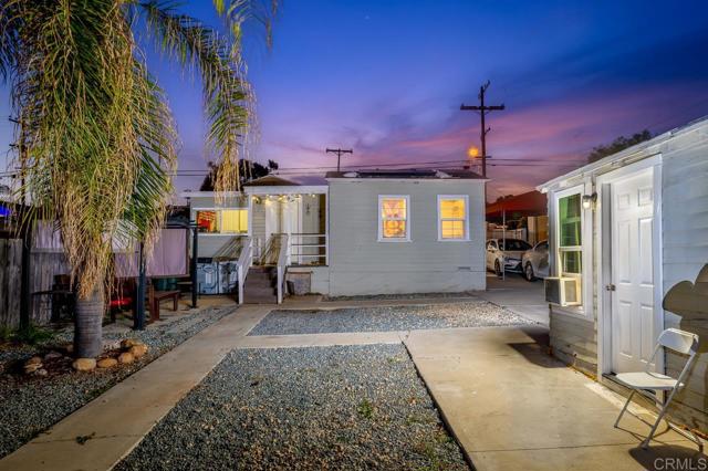 Image 3 of 28 For 2326 32nd Street