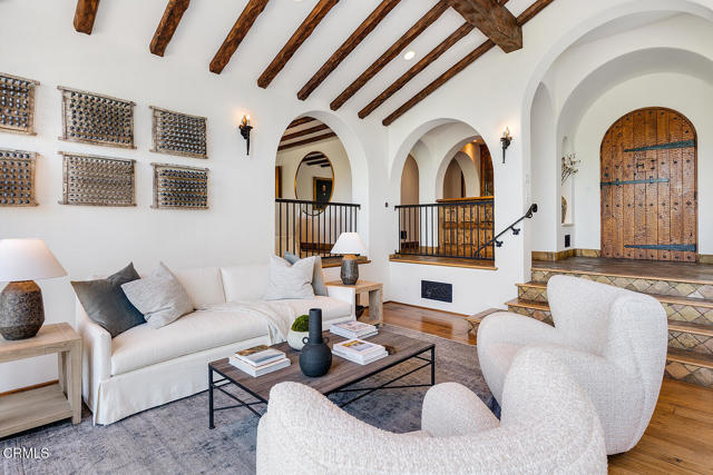 Detail Gallery Image 9 of 77 For 4144 Chevy Chase Dr, La Canada Flintridge,  CA 91011 - 5 Beds | 4/4 Baths
