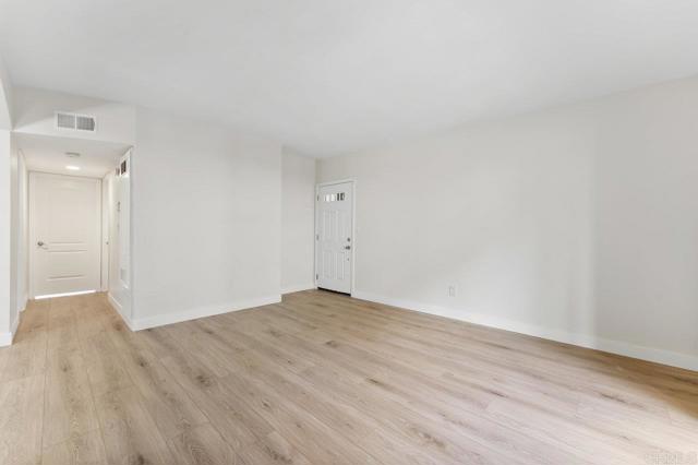 Detail Gallery Image 5 of 36 For 4455 Home Ave #7,  San Diego,  CA 92105 - 2 Beds | 1/1 Baths