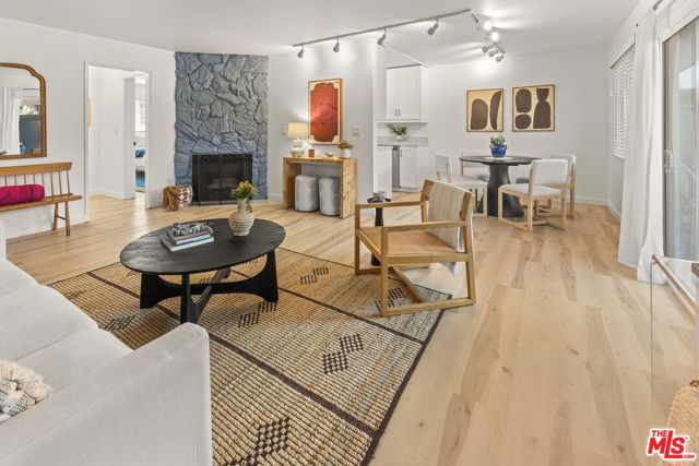 3325 Bagley Avenue, 105 photo 4
