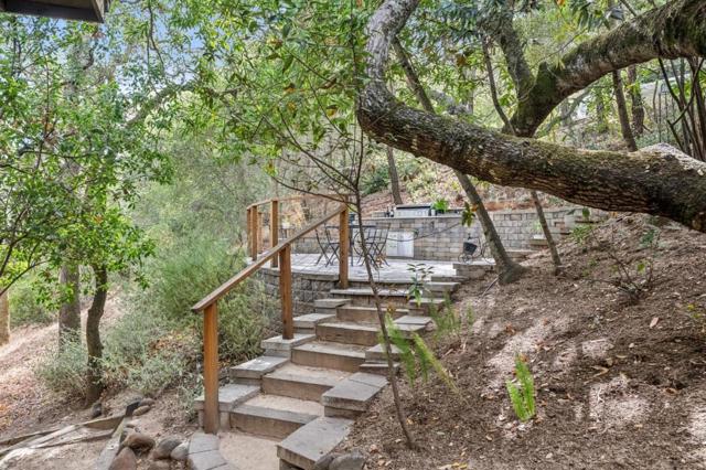 61 Oak Haven Way, Woodside CA: https://media.crmls.org/mediaz/2492560c-105e-4d87-a6dd-4031237fb68b.jpg