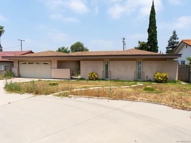 2117 E Cameron Ave, West Covina CA: https://media.crmls.org/mediaz/24929e5e-dcc5-44d1-bc08-5c18906f2687.jpg