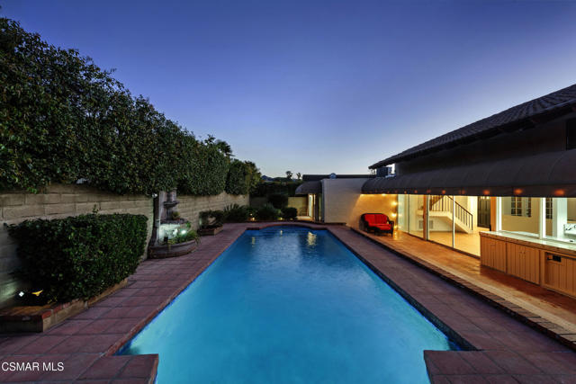 4524 Greengate Court, Westlake Village CA: https://media.crmls.org/mediaz/2492a13d-073b-4255-9756-bdfd96ced3a0.jpg