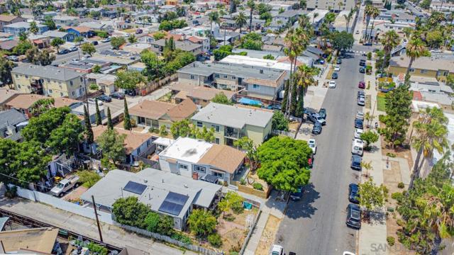 4332 Wilson Ave, San Diego CA: https://media.crmls.org/mediaz/24935157-9c80-40b0-a910-465a1f0e6326.jpg