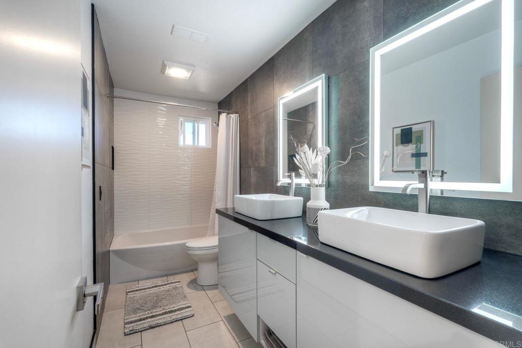 13940 Gunnison Court - photo 16