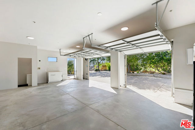 5 Bed Home for Sale in Malibu, California