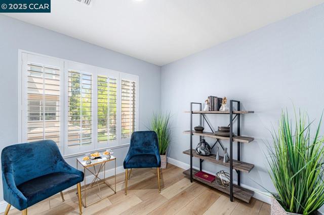 6026 Condor St, Danville CA: https://media.crmls.org/mediaz/24948817-59b7-478d-9db9-8bb75f200834.jpg