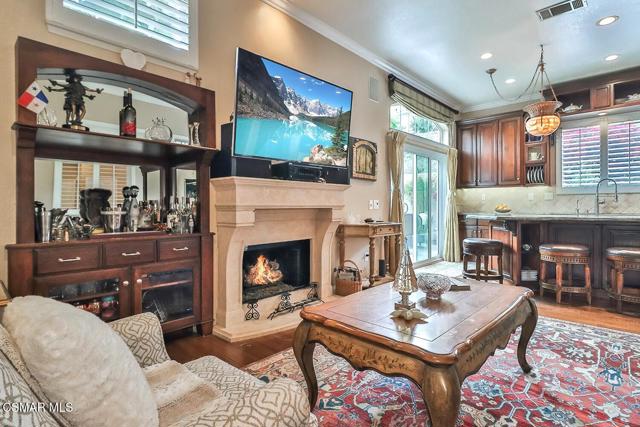 963 Corte Augusta, Camarillo CA: https://media.crmls.org/mediaz/2495599f-ecec-41d4-b981-05f5ef73c8c0.jpg