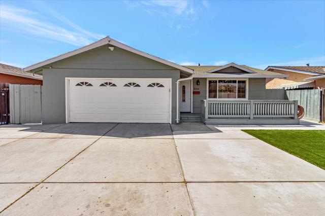 905 S Capitol Avenue, San Jose CA: https://media.crmls.org/mediaz/2495808d-c323-4fdf-aaff-84c681d8a5cb.jpg