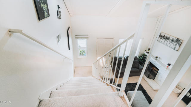 1020 Dunes Street, Oxnard CA: https://media.crmls.org/mediaz/2496b85d-fba7-4b65-a183-3552c7843ff4.jpg