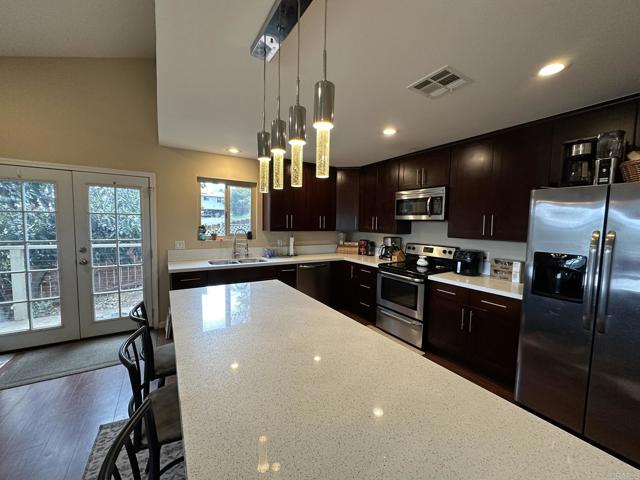 Home for Sale in Lakeside