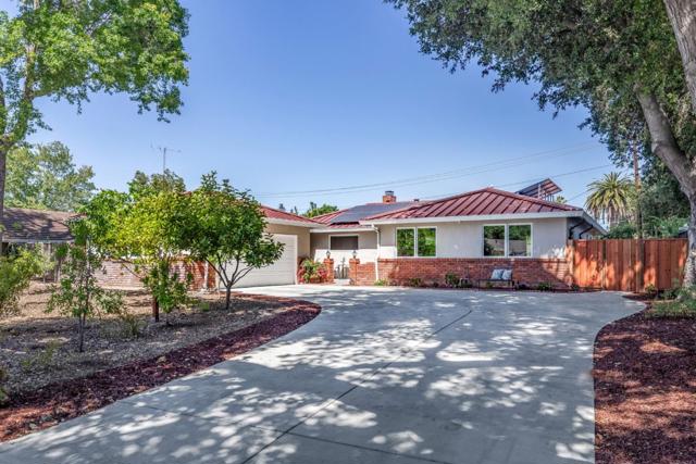 12457 BROOKGLEN Drive, Saratoga CA: https://media.crmls.org/mediaz/24982b04-8940-476e-940f-ab1d7c7a3eb9.jpg