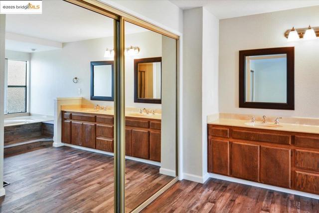 1610 Lawrence Rd, Danville CA: https://media.crmls.org/mediaz/2499023f-85ea-4720-aecf-8953641ab2ea.jpg