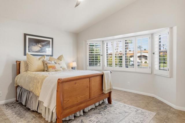 75377 Montecito Drive, Indian Wells CA: https://media.crmls.org/mediaz/2499392c-4ef7-49db-ad67-58fcdec9f1c5.jpg