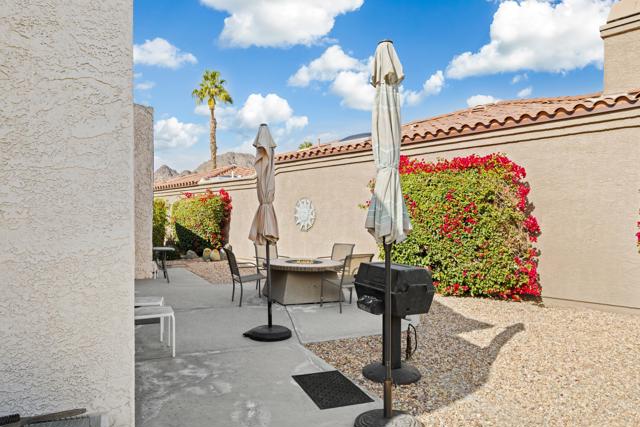 48121 Cll Seranas, La Quinta CA: https://media.crmls.org/mediaz/2499b138-1a83-411e-8782-c0c8362233dd.jpg