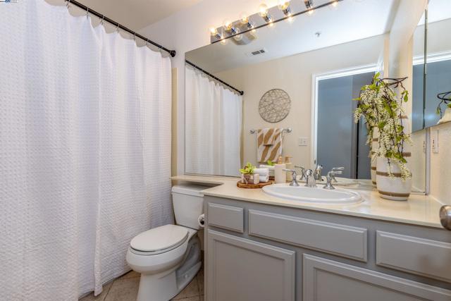 4244 Milton Way, Livermore CA: https://media.crmls.org/mediaz/249a20da-a33e-4813-a294-0b38f9ffa698.jpg