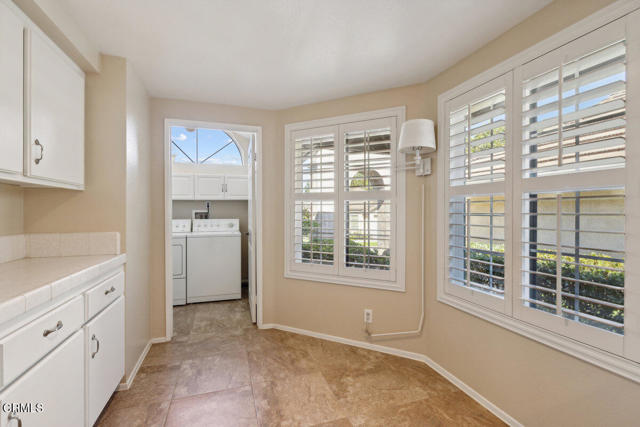 Detail Gallery Image 11 of 38 For 297 Estancia Pl, Camarillo,  CA 93012 - 2 Beds | 2 Baths