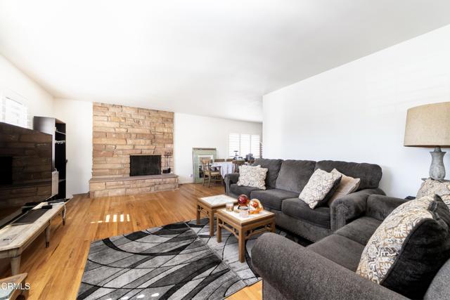 Detail Gallery Image 4 of 13 For 1305 Solita Rd, Pasadena,  CA 91103 - 5 Beds | 5 Baths