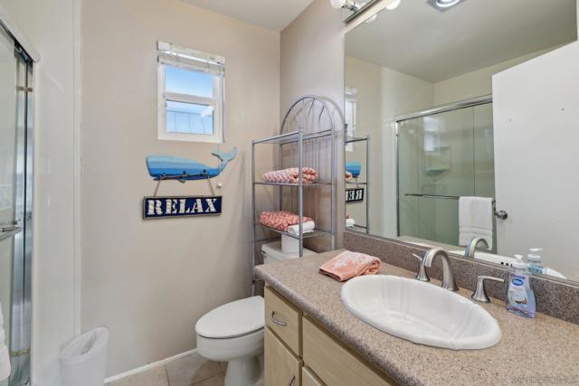 872 S Sierra Ave, Solana Beach CA: https://media.crmls.org/mediaz/249bb31a-3b60-4813-8a45-d575007dfa7f.jpg