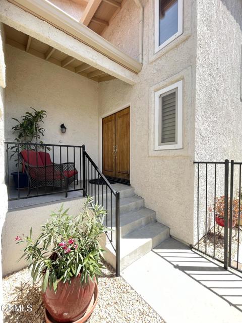 4806 Elderberry Avenue, Moorpark CA: https://media.crmls.org/mediaz/249bb72a-f378-4074-a001-d8d6e2212857.jpg