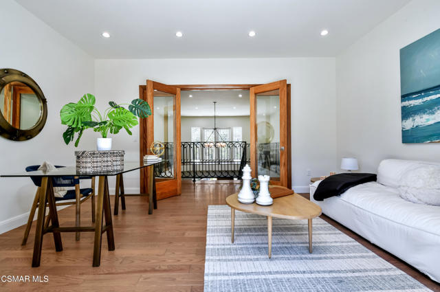 29677 Mulholland Highway, Agoura Hills CA: https://media.crmls.org/mediaz/249c95f7-f1e9-4b50-9635-72caaa50aac2.jpg