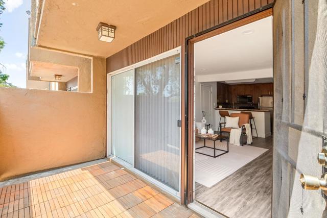 3456 Castle Glen Dr, Mission Valley CA: https://media.crmls.org/mediaz/249d7e95-6eb6-466d-912f-8570e3ce9c3d.jpg