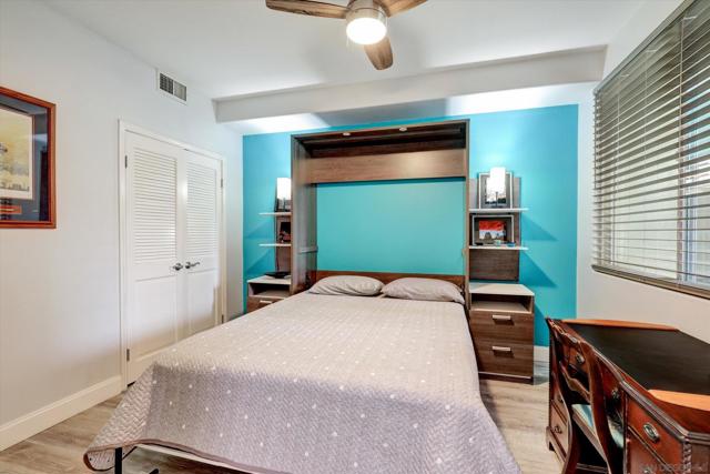 1601 India St, San Diego CA: https://media.crmls.org/mediaz/249d87aa-5396-42ce-a880-d97f95425722.jpg