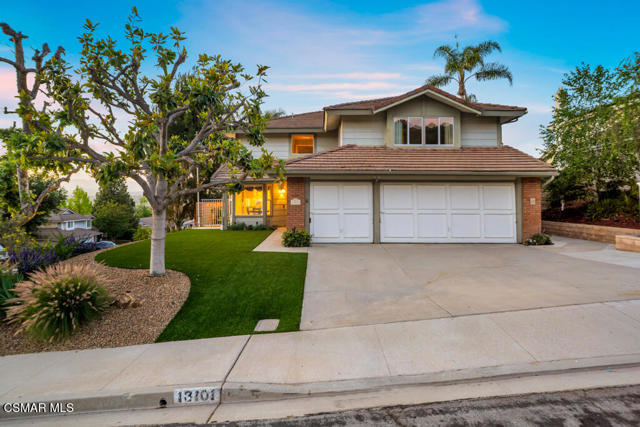 13101 Thomasville Court, Moorpark CA: https://media.crmls.org/mediaz/249dd3aa-dd5d-4fd3-a656-762277a4007d.jpg