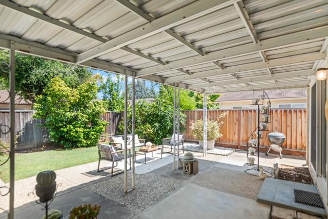 152 Jacinto Way, Sunnyvale CA: https://media.crmls.org/mediaz/249ef1a4-f2f5-4691-bd73-3b31513e498f.jpg