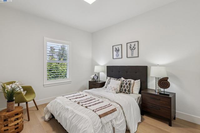 2145 Linden St, Livermore CA: https://media.crmls.org/mediaz/249f2282-56c6-40f3-868e-edaba37b992c.jpg