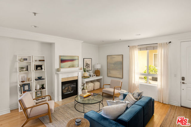 11428 National Boulevard, Los Angeles CA: https://media.crmls.org/mediaz/249f6263-4f68-4b4d-8615-9735f68bc056.jpg