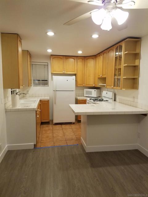 toward living room in 2br unit