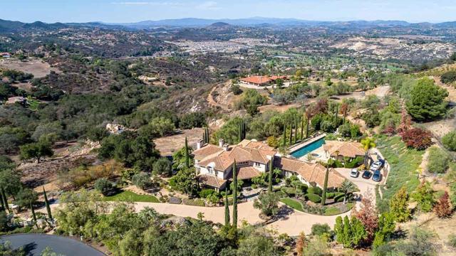 14440 Ridge Ranch Rd, Valley Center CA: https://media.crmls.org/mediaz/249fffc1-bcb0-4b0b-a9c3-c97e5e537c27.jpg