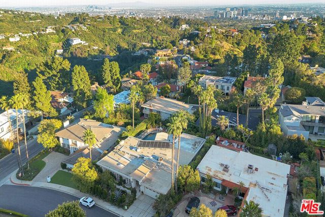 Drew Fenton | 10810 Via Verona Street Los Angeles CA | MLS: 7631190 Drew Fenton | 10810 Via Verona Street Los Angeles CA | MLS: 7631190