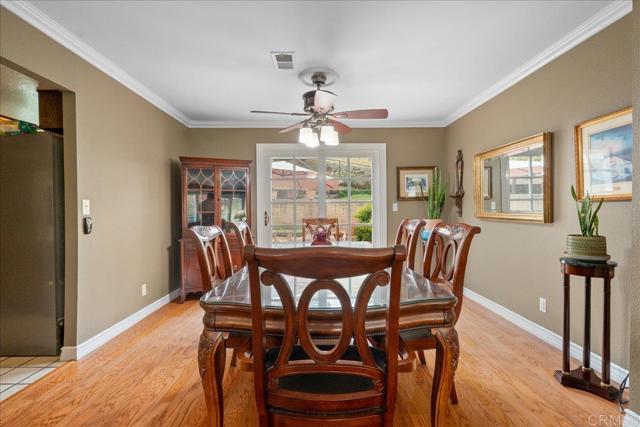 Detail Gallery Image 6 of 23 For 1943 Belmore Ct, El Cajon,  CA 92020 - 5 Beds | 2/1 Baths