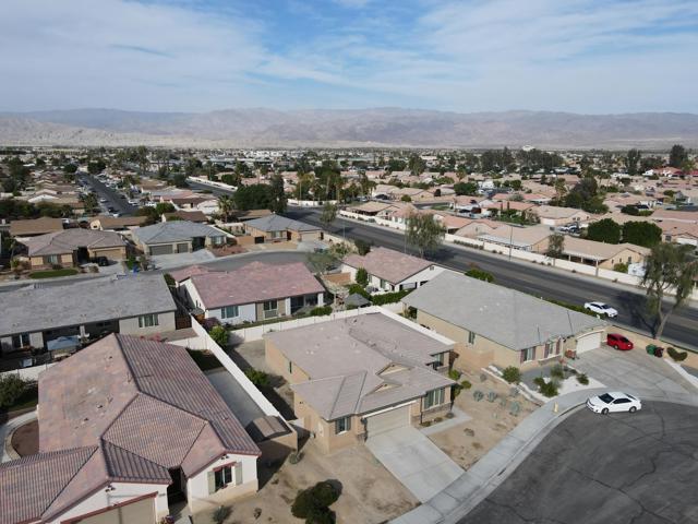 82982 Wheatley Court, Indio CA: https://media.crmls.org/mediaz/24a18bd5-9400-435c-93a4-1becac8f861b.jpg