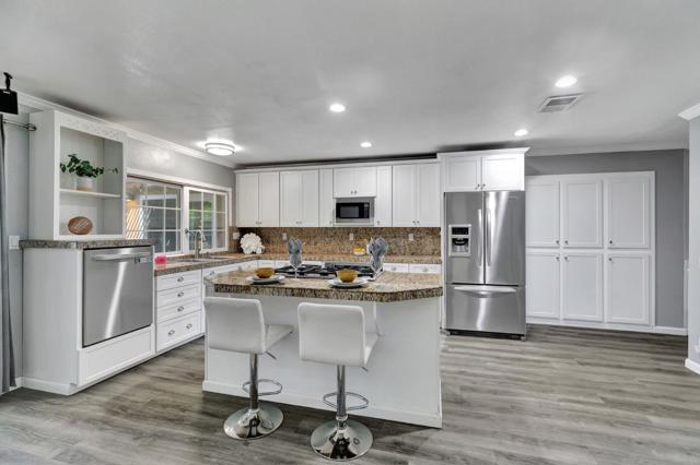 184 Park Sharon Drive, San Jose CA: https://media.crmls.org/mediaz/24a1972d-b8ec-479b-83e7-8c2685fcb79b.jpg