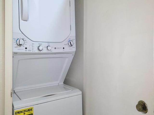 3064 FLINT Street, Union City CA: https://media.crmls.org/mediaz/24a1e3eb-d448-4d18-a1d4-a8ae5e64c1bf.jpg