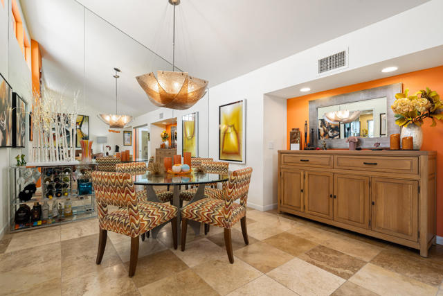 35983 Paseo Circulo E, Cathedral City CA: https://media.crmls.org/mediaz/24a3b3ba-1ac5-4844-8f9a-3be83fba8aee.jpg
