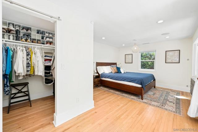 4602 Felton St, San Diego CA: https://media.crmls.org/mediaz/24a3c7dc-4fe4-4eed-8beb-0f9fb19720bc.jpg