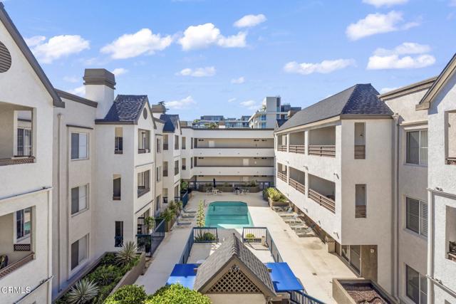 Detail Gallery Image 2 of 52 For 300 N El Molino Ave #319,  Pasadena,  CA 91101 - 2 Beds | 2 Baths
