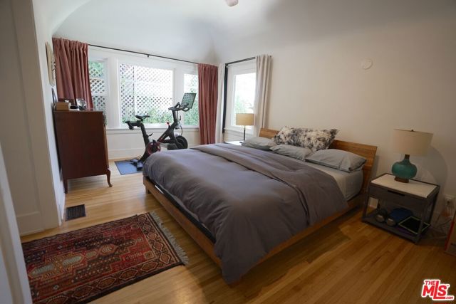 441 N Avenue 52, Los Angeles CA: https://media.crmls.org/mediaz/24a5de51-7507-4269-aa0c-949b9567b2d1.jpg